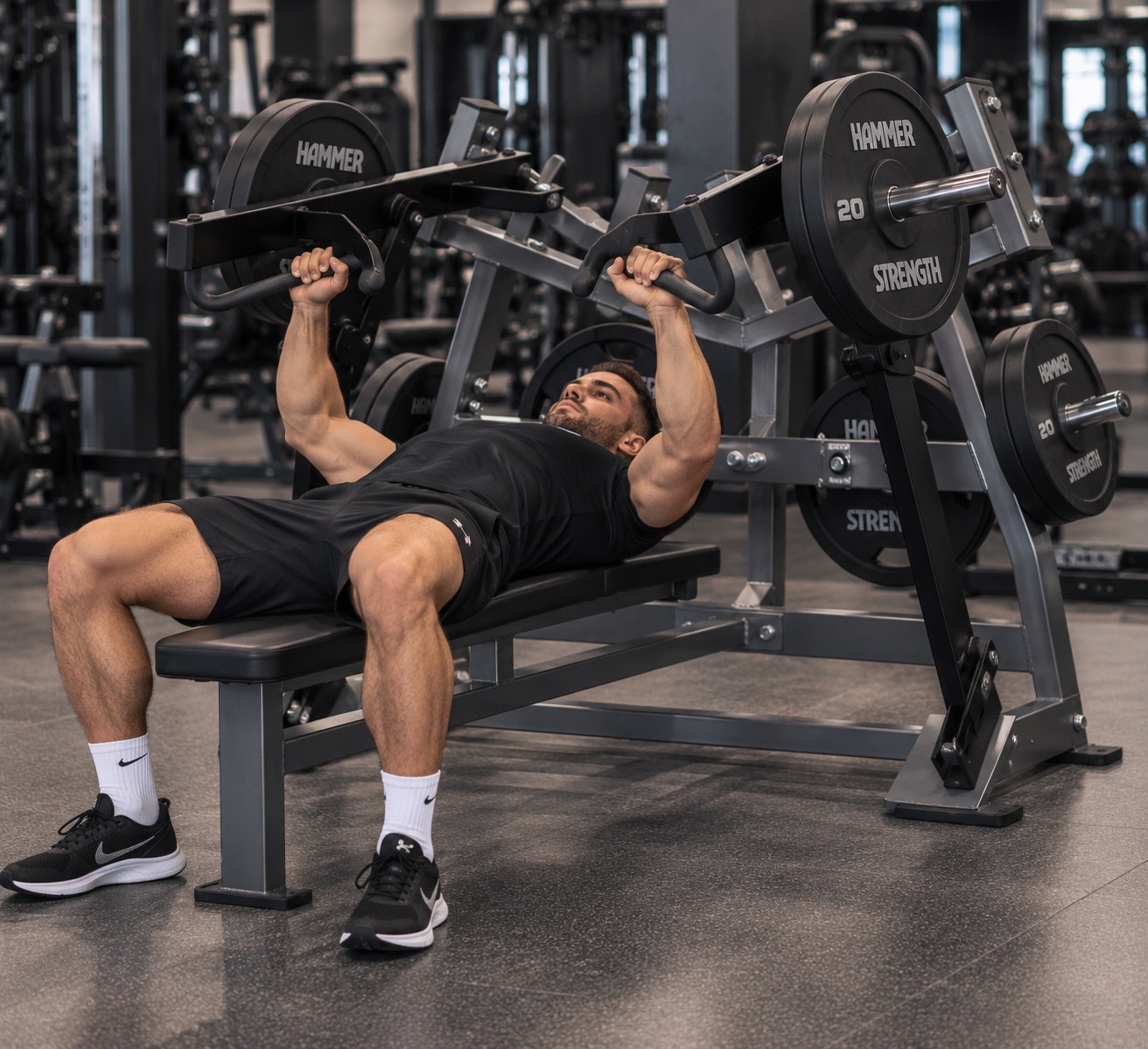 Press de pecho en máquina (hammer strength)